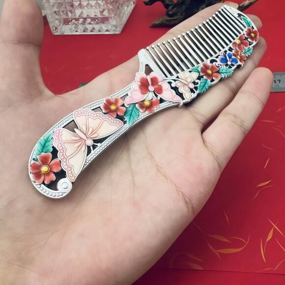 999 Fine Silver Comb: 70.2g of Gentle Care